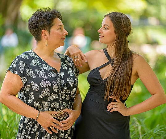 20250718 Paris Ekateryna and Mom 320 © Ludo Segers Photography