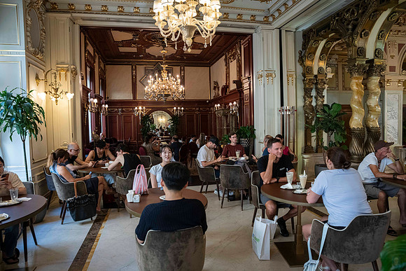 260730 Budapest New York Café 850_0236 © Ludo Segers Photography 2026