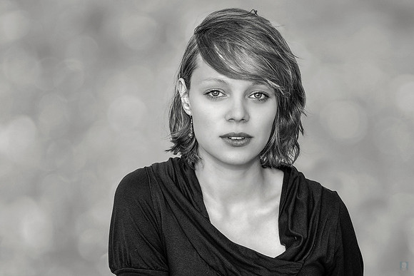 12630_62_Bru_Marta_background_Sepia Photo Ludo Segers