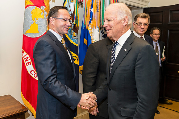 141010 Z Pavilionis and VP Joe Biden with PM Butkevičius FM Linkevičius White House Photo Ludo Segers 65