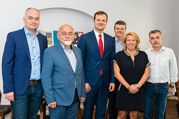 Flemish Parliament Speaker Peumans and delegation in  Vilnius