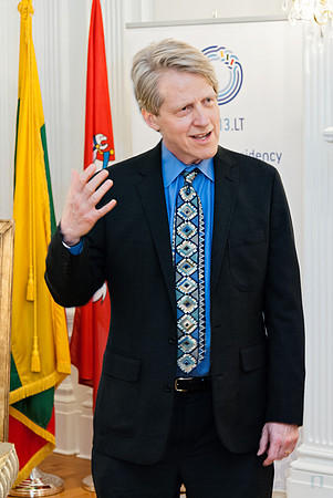 131029 Professor Shiller Lithuanian Embassy Washington 27 Photo © Ludo Segers
