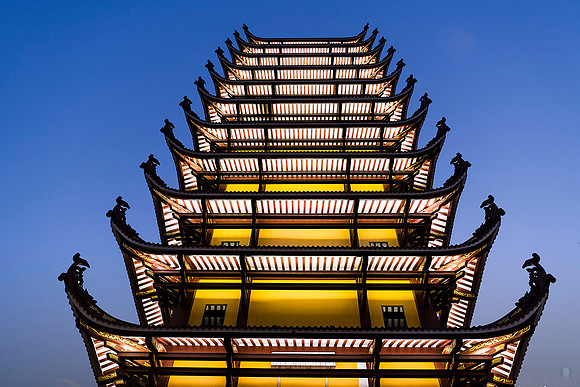 Saigon Pagoda 40 x 60    1/25