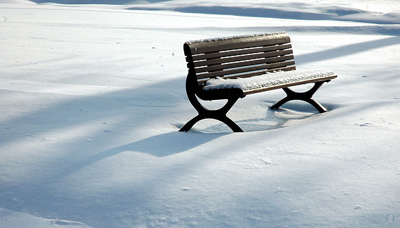 Waiting in Montreal  30 x 50 cm 2/25
