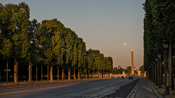 Full Moon over Paris 40 x 60 1/15
