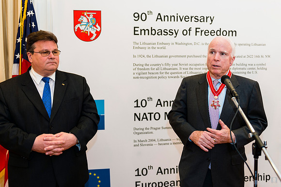 20140429_LT_Embassy_90_45_PS