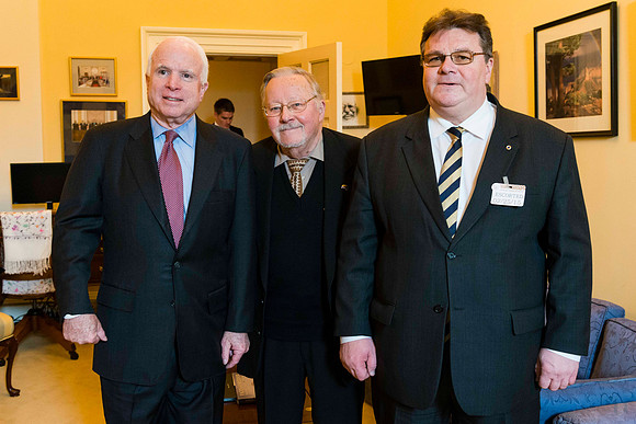 20150225_Landsbergis_McCain_Photo_Ludo_Segers_28