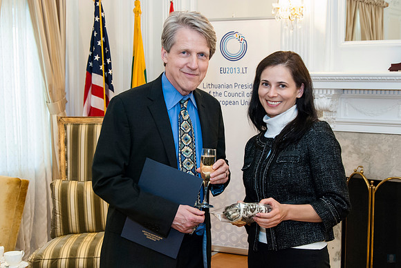 Nobel Prize Laureate Professor Robert Schiller at the Lithuanian Embassy